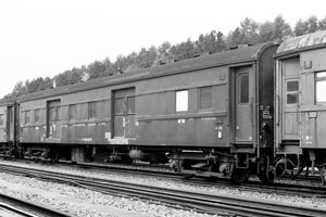 マニ36 2072